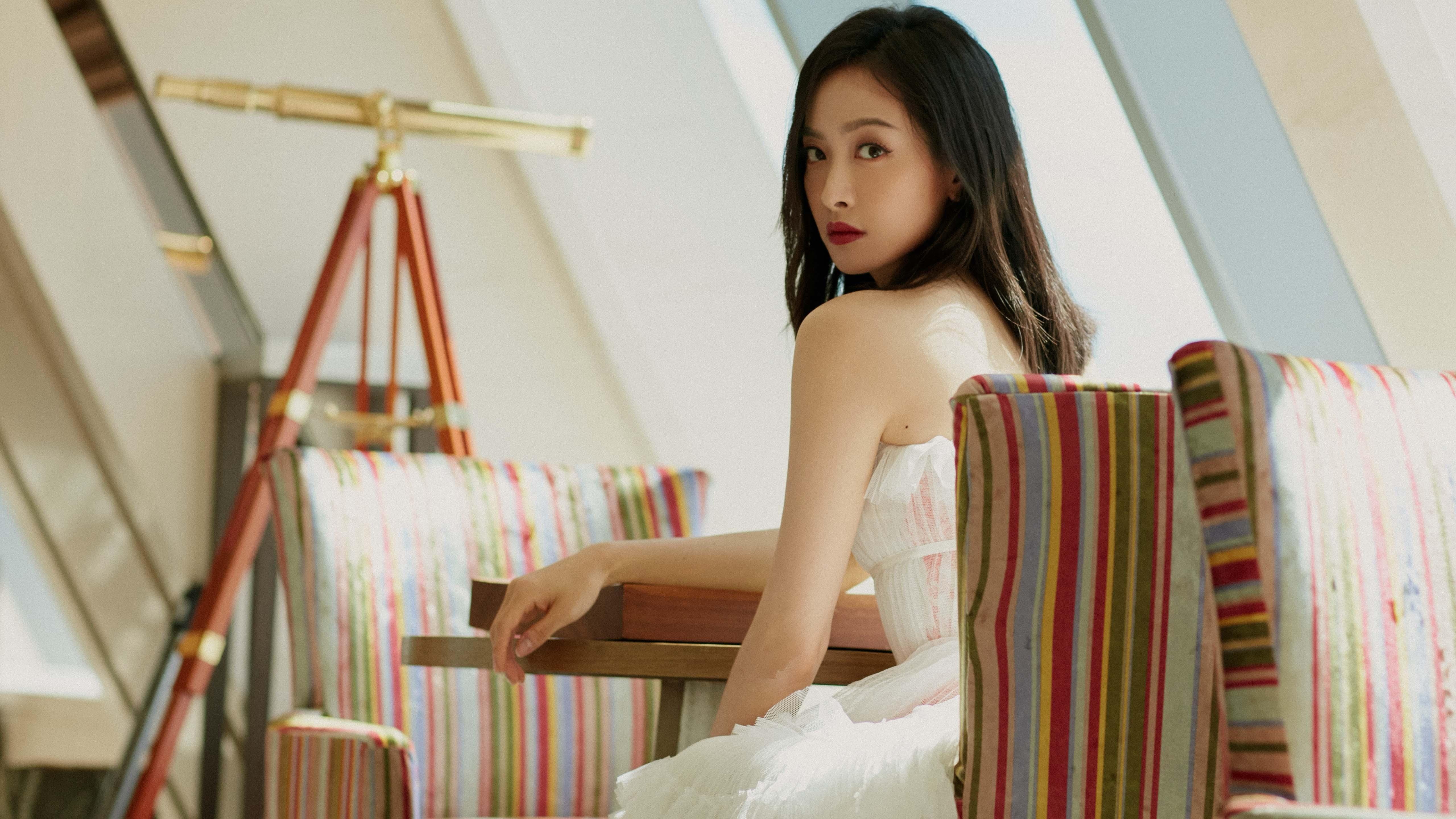 开云官网-绝境双雄，足球与篮球的关键时刻传奇